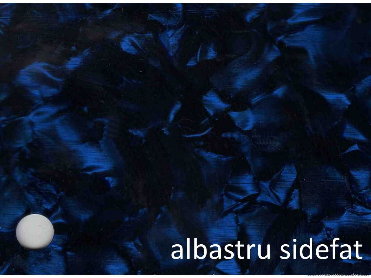 Vand coala celuloid negru  acordeon -  Italia