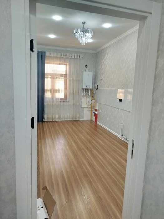 Продаётся 2х комн квартира на 3 этаже Ор-р 6 микрорайон Муродфайз