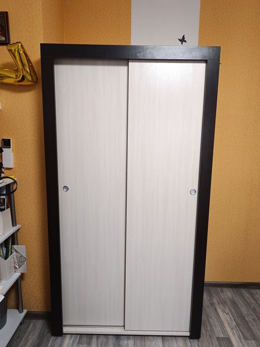 Мебели за стая-гардероб, бюро, ракла-маса