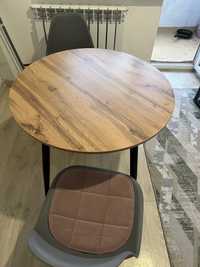 Стильный стол для кухни
