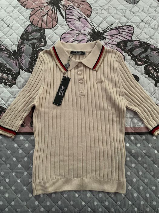 Alessa красива блузка