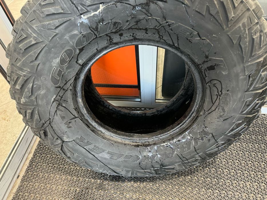 Goodyear wrangler MT 315/75/16