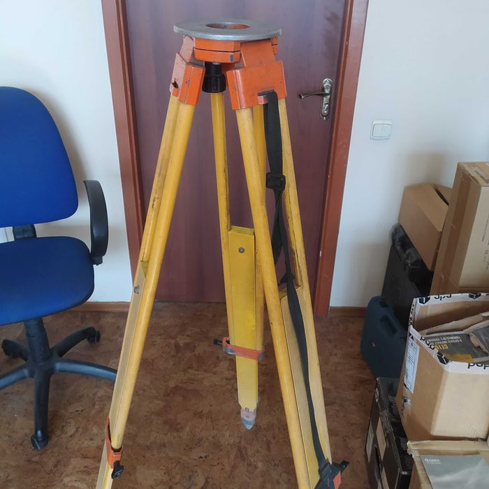Тахеометр штатив, веза
