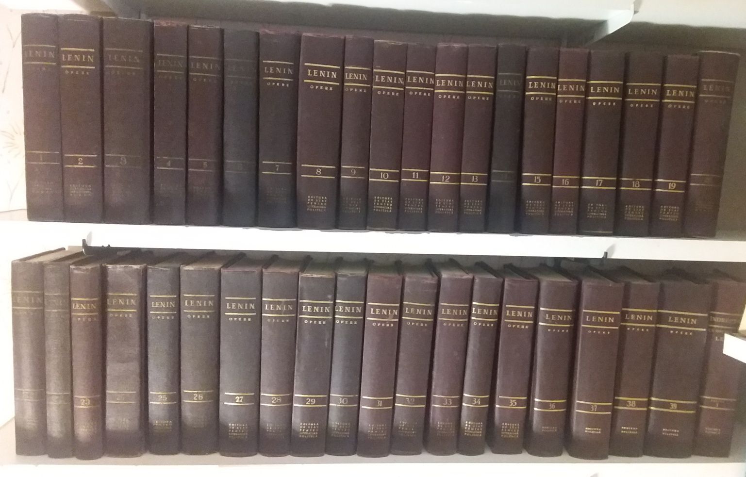 V.I.Lenin  opere,39 volume.