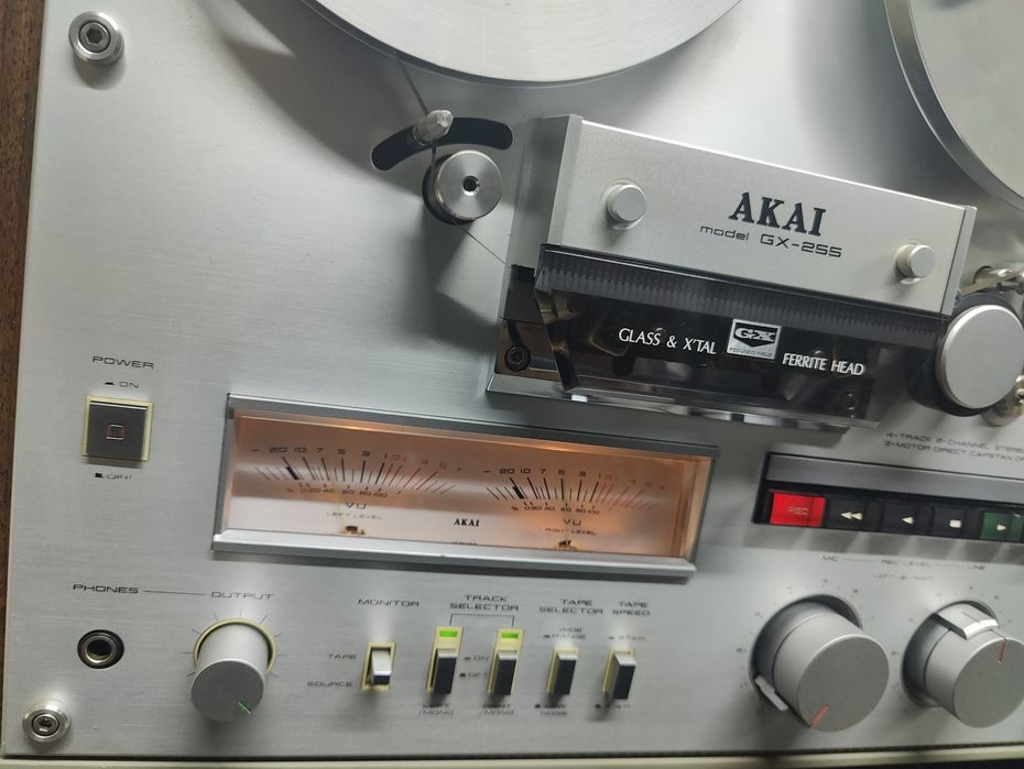 Akai GX-255, stare foarte bună estetic