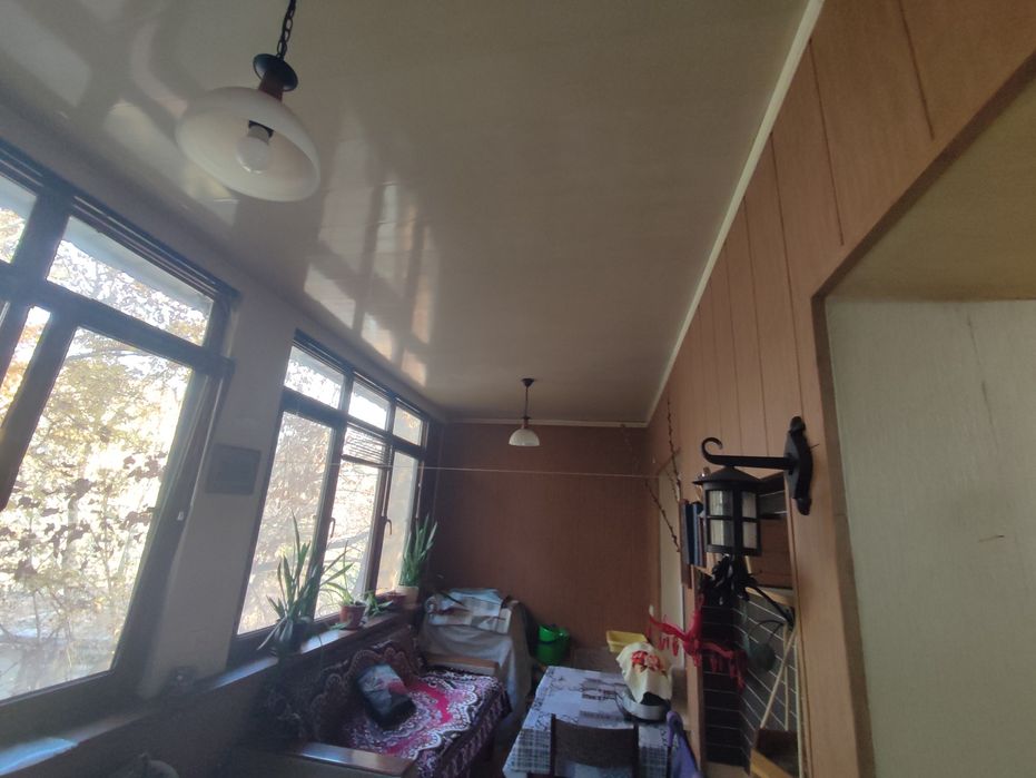 Продаётся трёх комнатная  квартира  Низами. Парк бобур