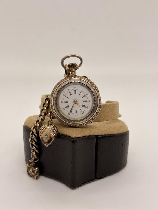 Ceas de buzunar din Argint Cylindre cu 2 medalioane -A-