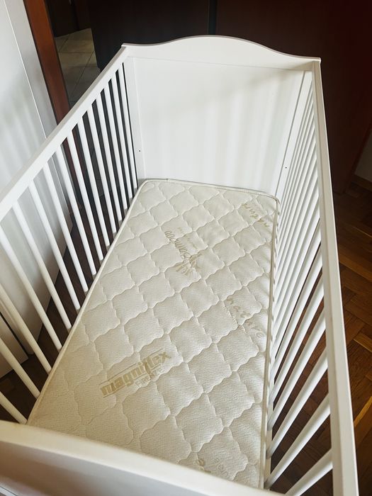 Нова детска кошара с нов матрак