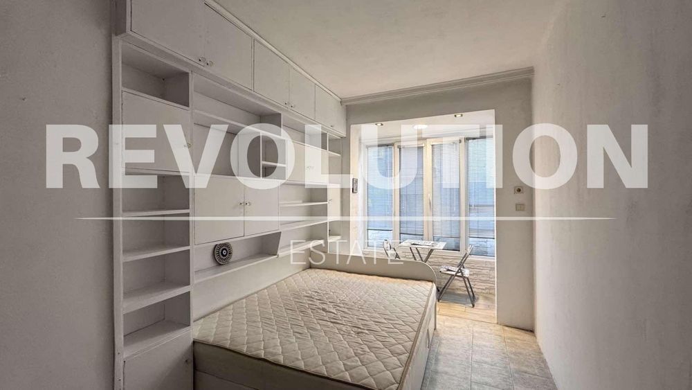 Дава се под наем Двустаен апартамент в Варна, Червен площад - 72 кв.м за 460 € - Снимка #3