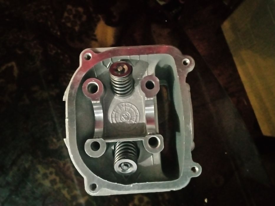 Продам головку цилиндров на скутер или другой мото