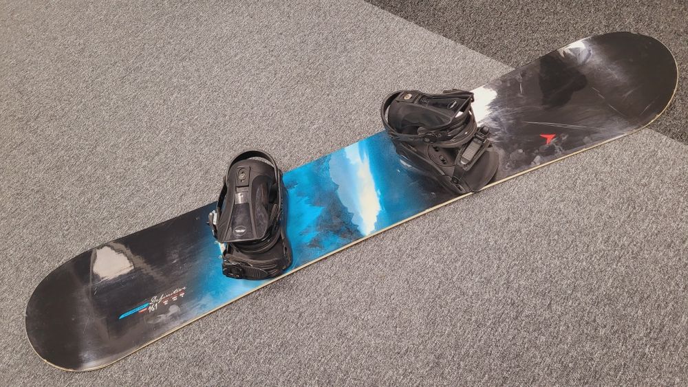 Placa snowboard 161 Dynastar cu legături Factory și boots Rossignol 45