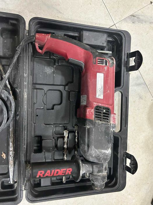 Перфоратор RAIDER RD-HD 38 800W 26mm 4 функции 2.5J