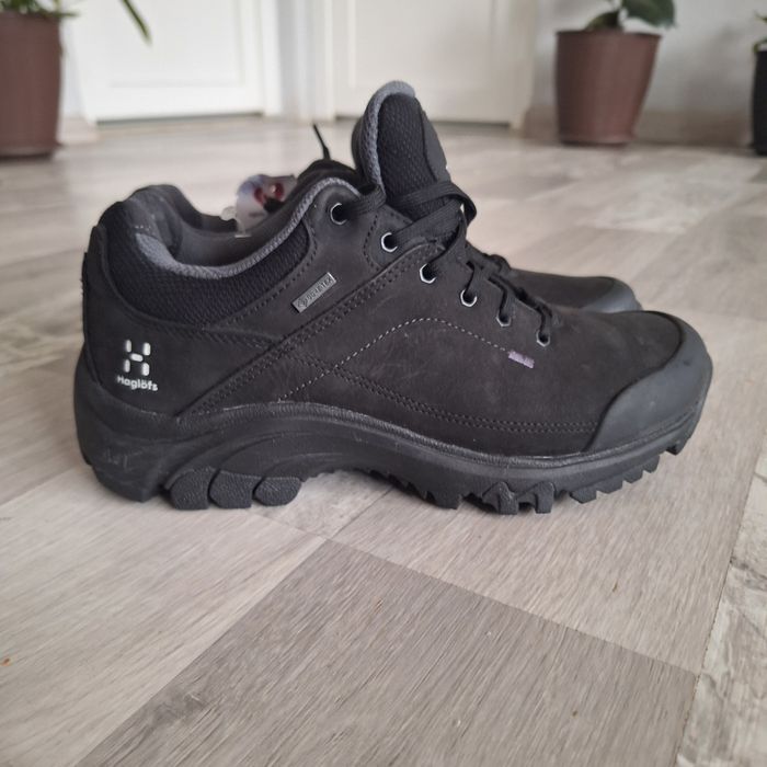Haglofs Gore-Tex nr 36,2/3 noi cu etiketa