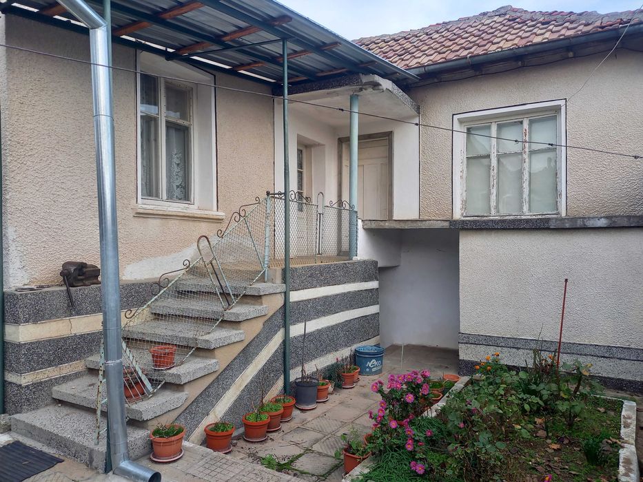 Къща 40,000 евро с. Зелениково от собственик