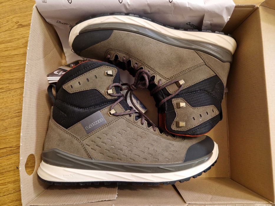 Ghete, bocanci LOWA Goretex, munte, vanatoare, pescuit,iarna, 42 si 46