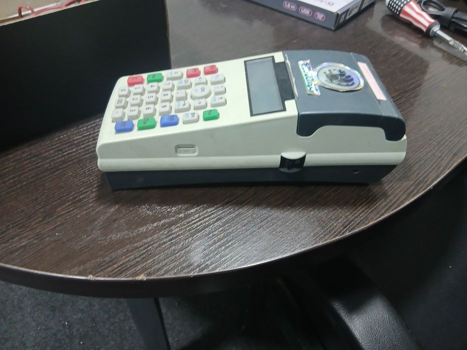 Касса аппарат сотилади