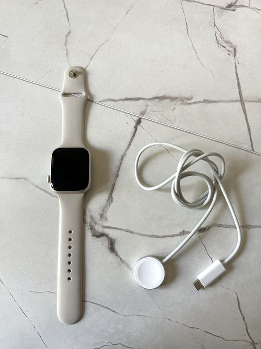 Apple watch 8, 45 mm grey