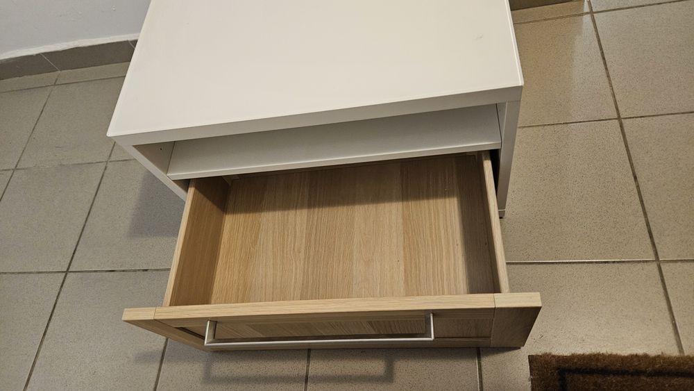 Vand 5 corpuri BESTA