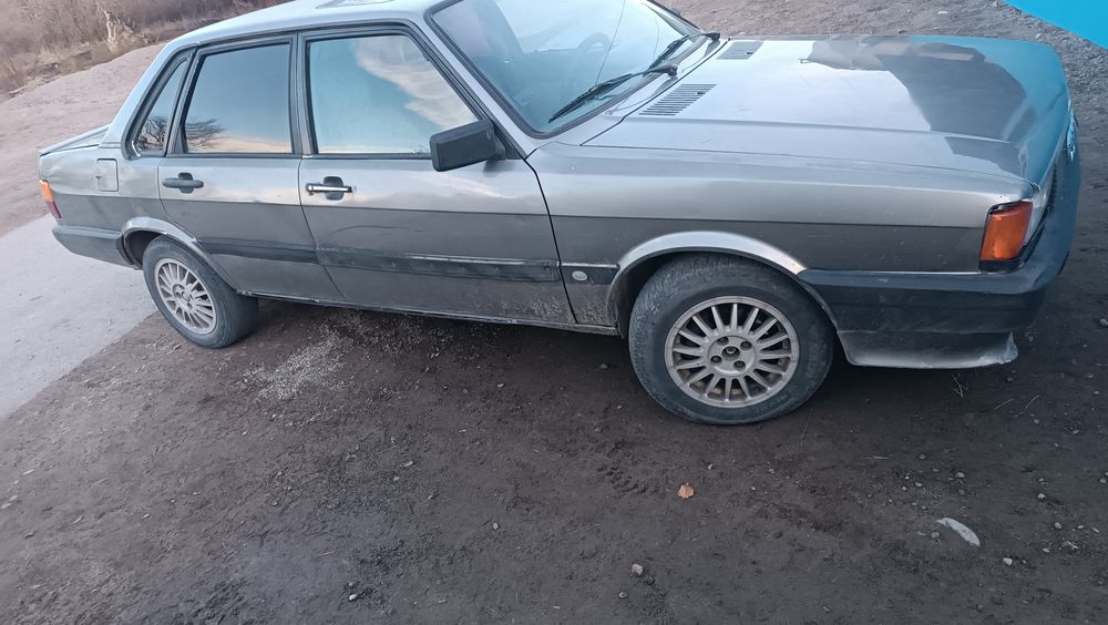 продам машину Ауди 80