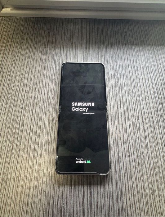 Samsung galaxy z flip 5
