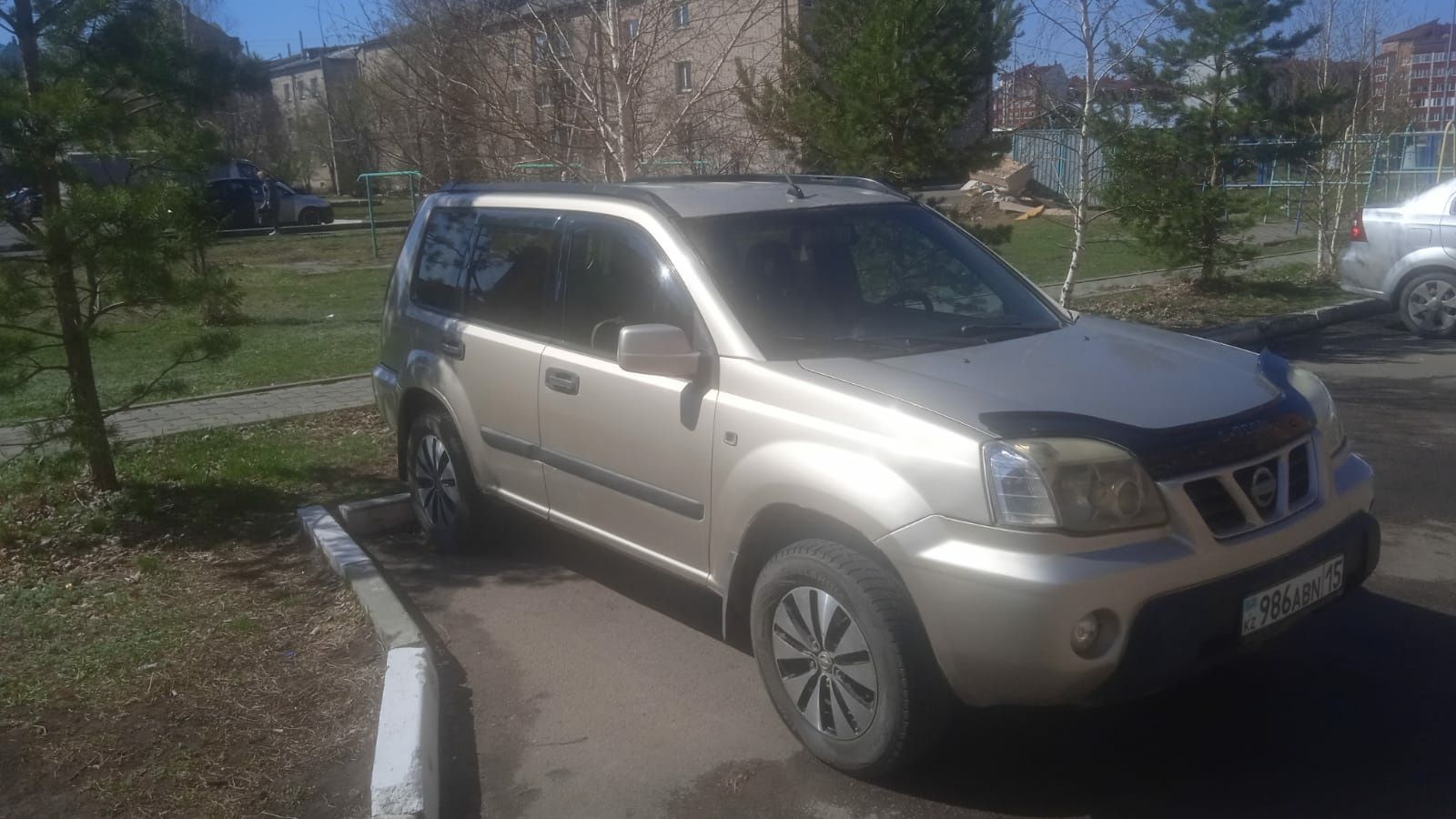 Продам автомобиль Nissan X-Trail