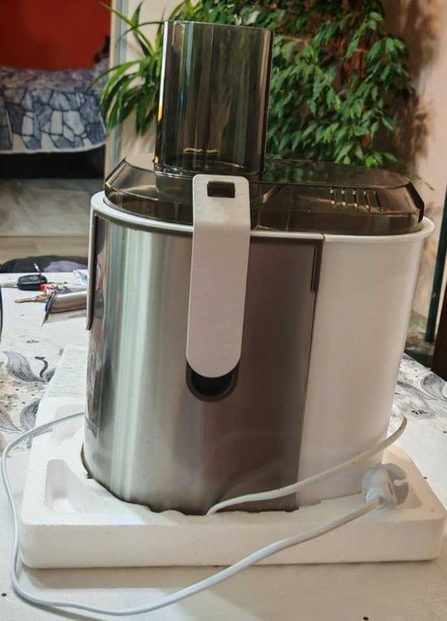 Сокоизтисквачка/ cecotec