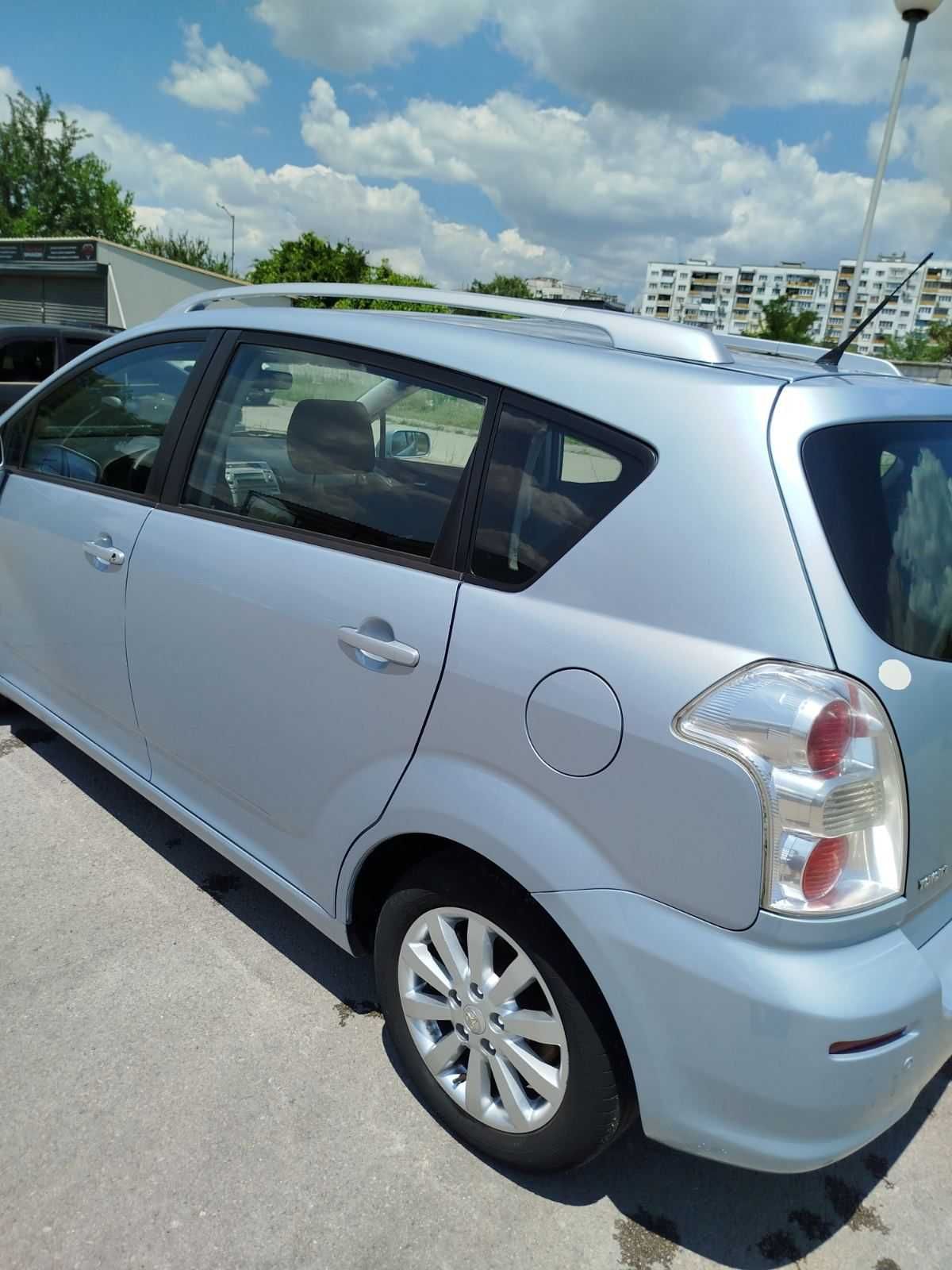 Продавам Toyota Corolla Verso 2007