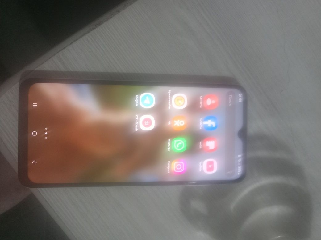 F 13 Samsung sotiladi