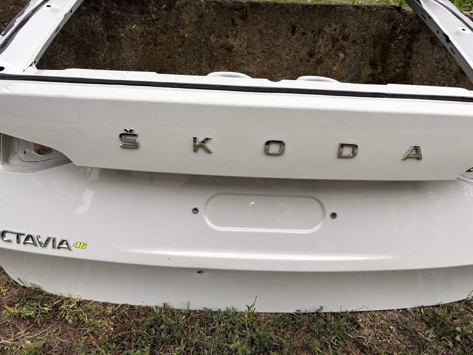 Заден капак / Врата багажник за Шкода Октавия 4/ Skoda Octavia IV