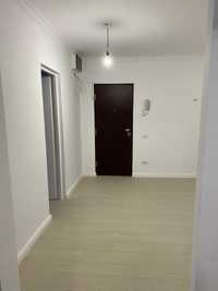 Vand apartament 3 camere