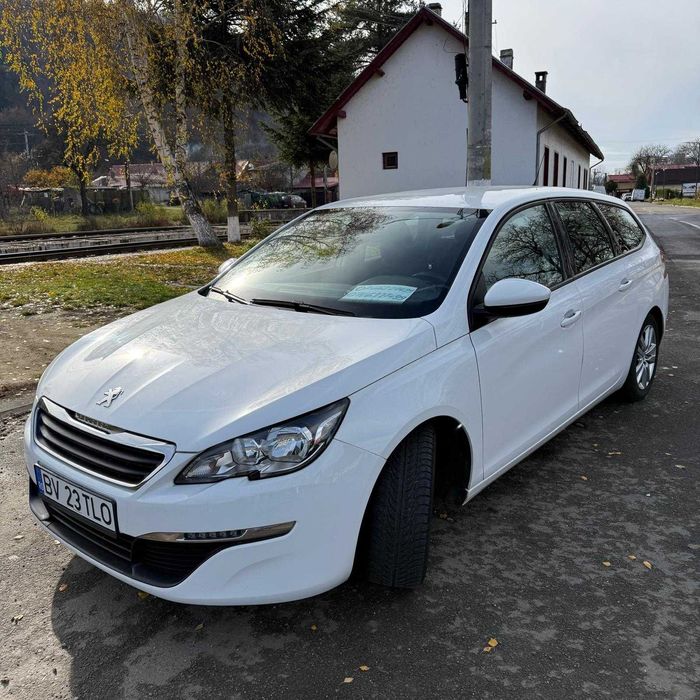 Peugeot 308 decembrie 2015 4300 Euro (persoana fizica)