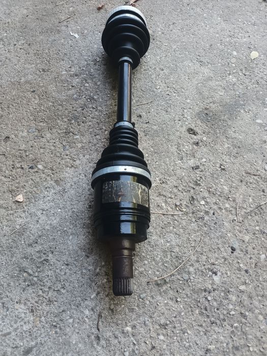 Planetara fata bmw e30 325 ix ursulet