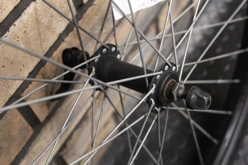 Roata fata 26 inch cu anvelopa Schwalbe Black Jack cod:072