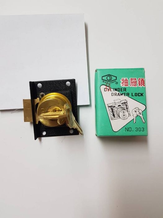 Секретна брава за врата с дръжки и патрон, секретна допълнителна брава