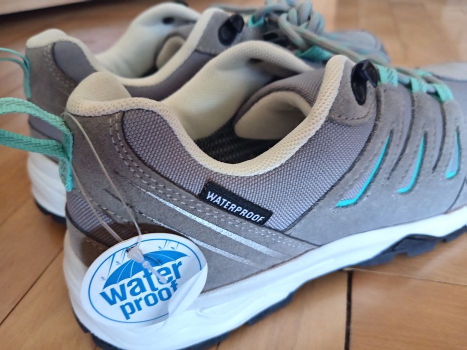 Маратонки туристически обувки 38