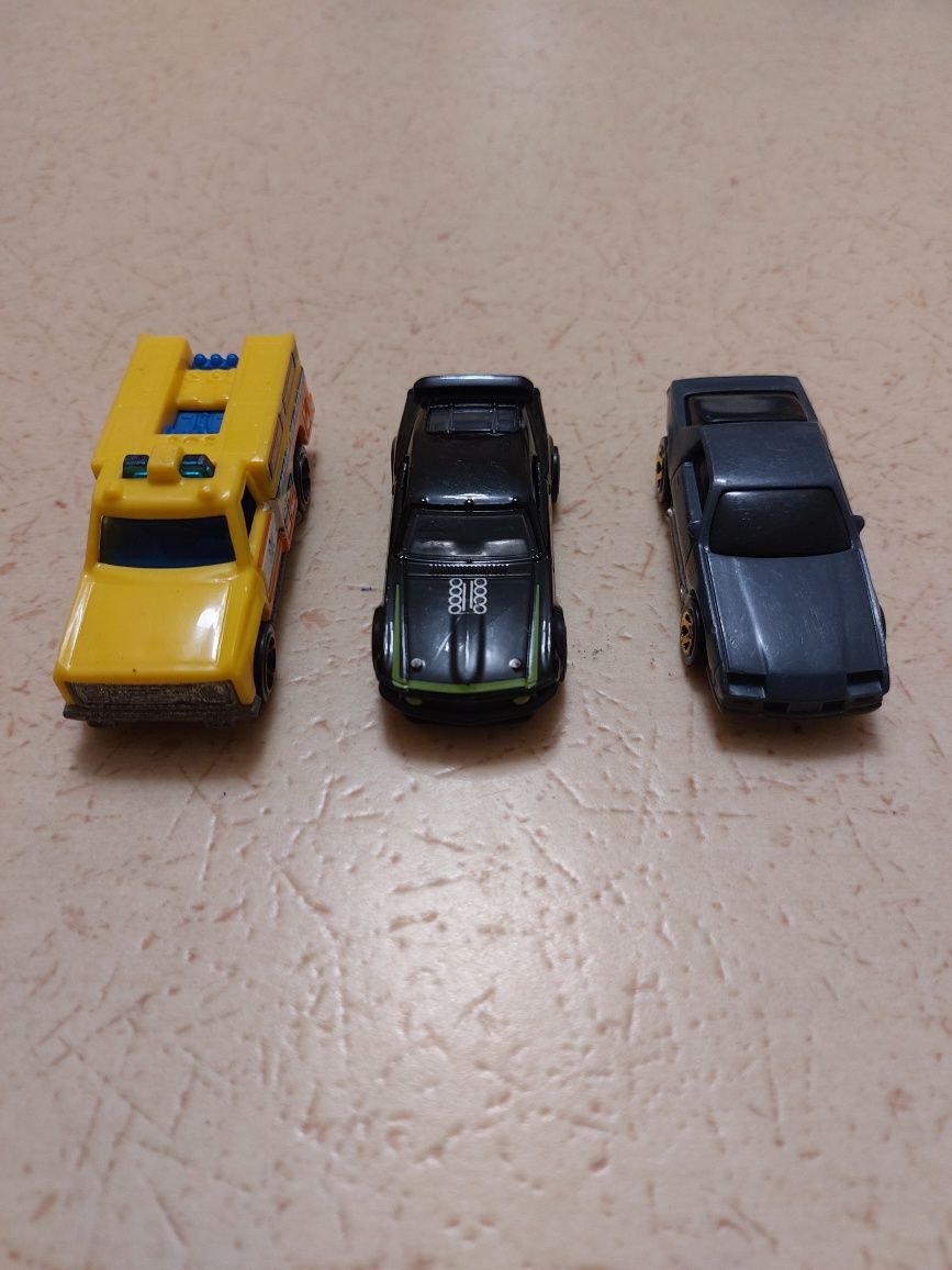 Колички matchbox, hotwheels, corgi.