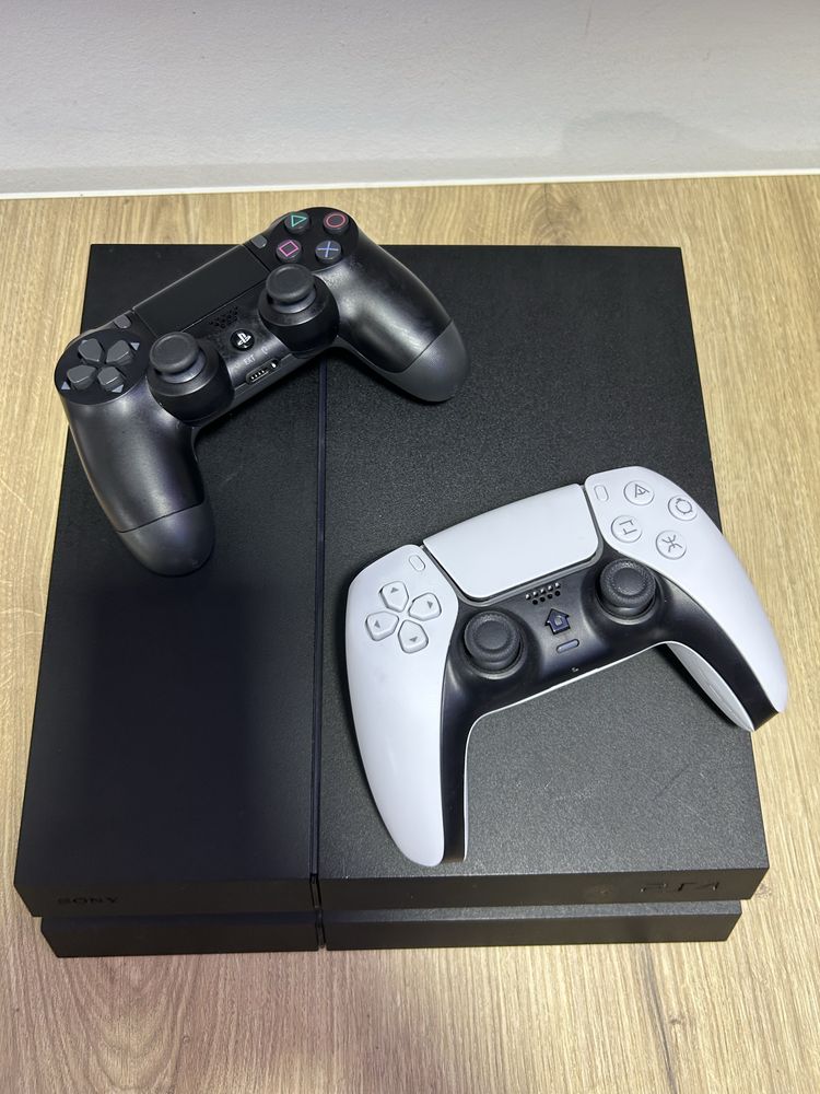 PlayStation 4 1TB 4 Jocuri si 2 Joysticks