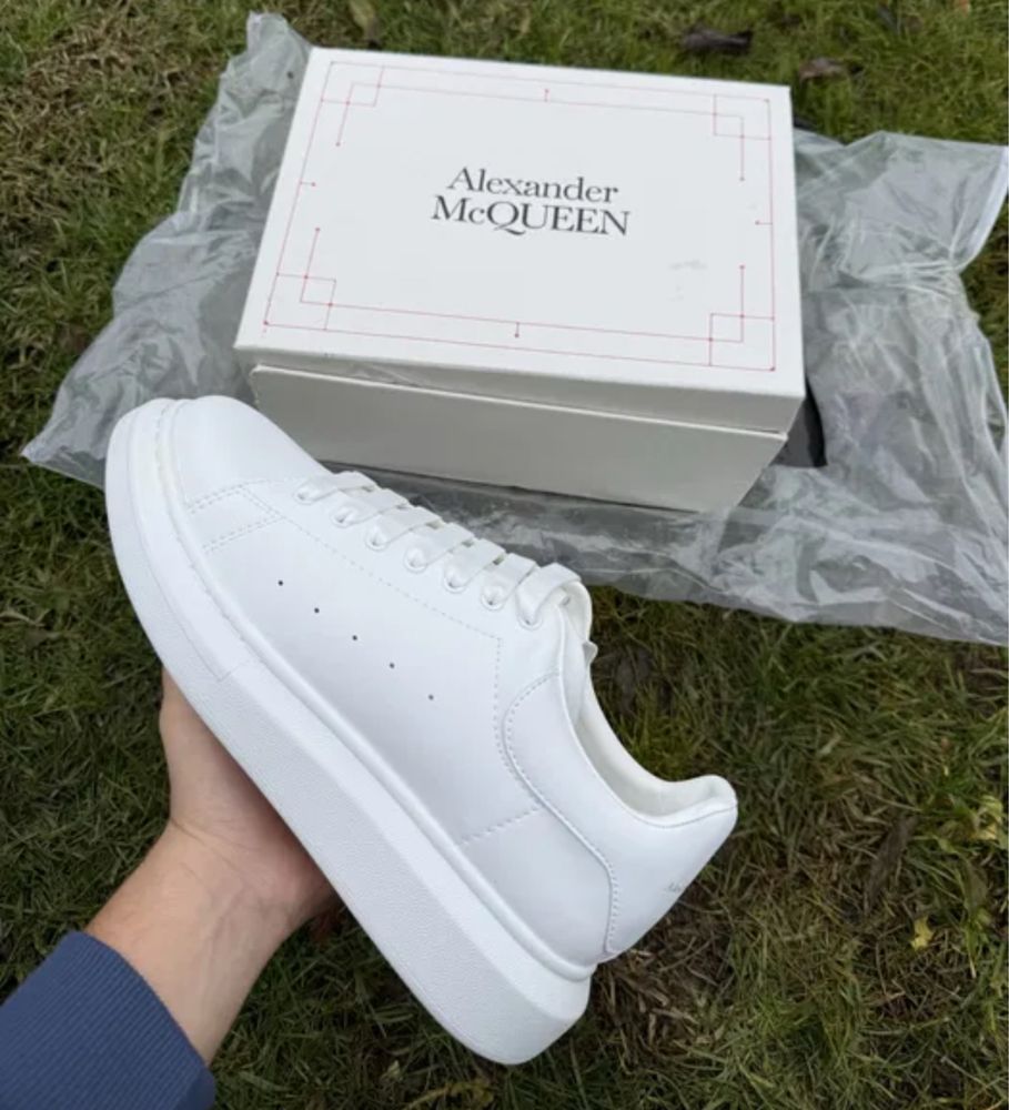 Adidasi Alexander Mcqueen albi - white full triple noi