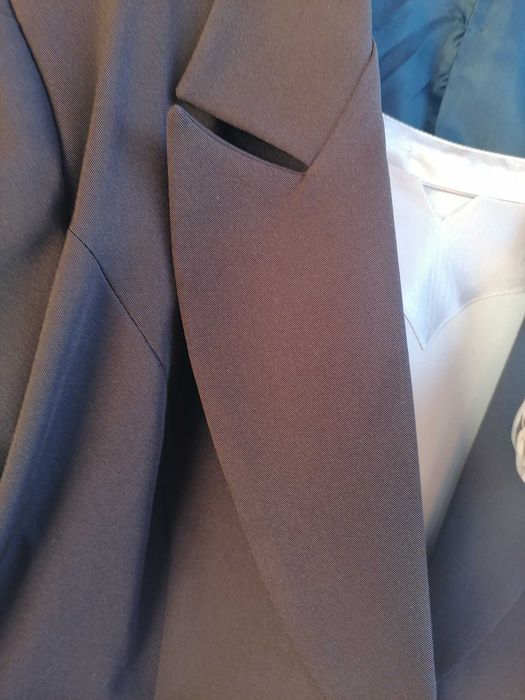 Costum maron:sacou+fusta+maieu bej