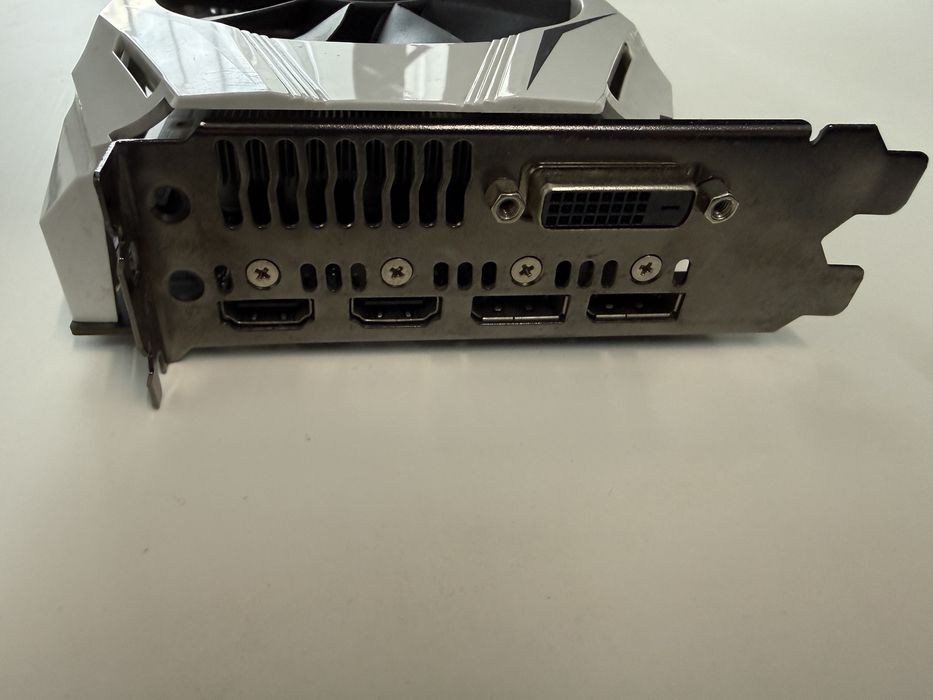 Видео карта Asus GTX 1070