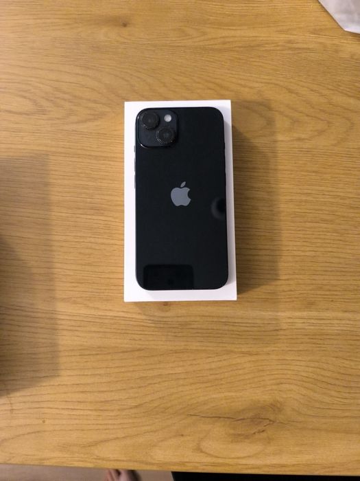 Vând iPhone 14 in stare foarte buna