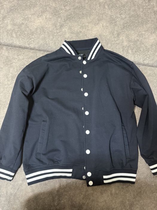 Продам бомбер, ростовка 164