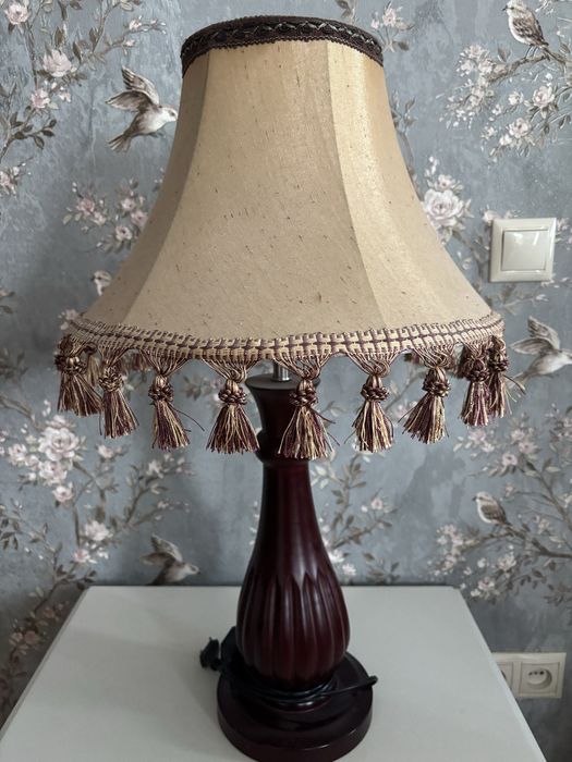 Светильники , бра