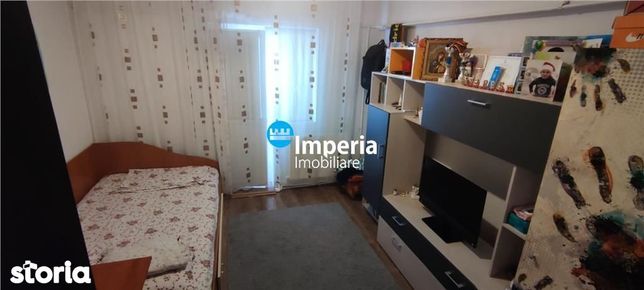 Apartament 4 camere, decomandat, de vanzare, Dacia