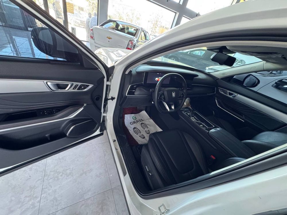 Bestune T 99 2022 yil yangi