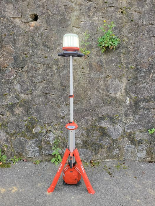 Lanterna cu trepied Hilti  SL 10-22 Nuron