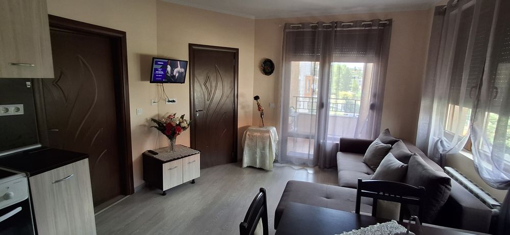 Давам под наем 2-ен обзаведен в гр.Банкя