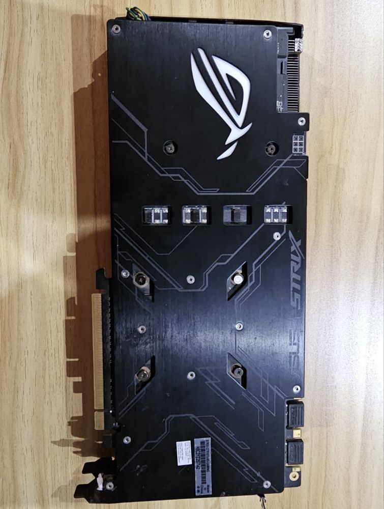 Placa video Asus Strix GTX 1070 8GB 256 bit