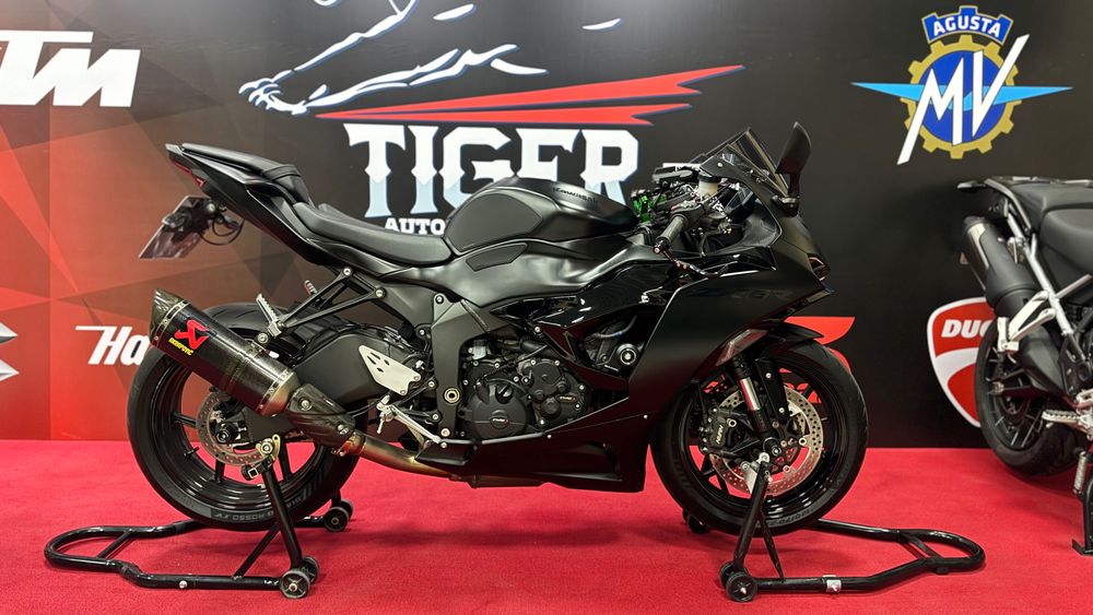 Kawasaki ZX636R 2024год