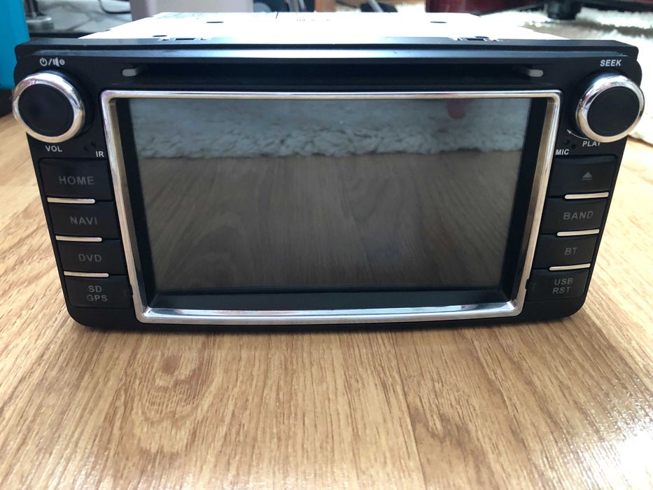 DVD GPS Navigator Car Dvd Player Radio IPod Toyota